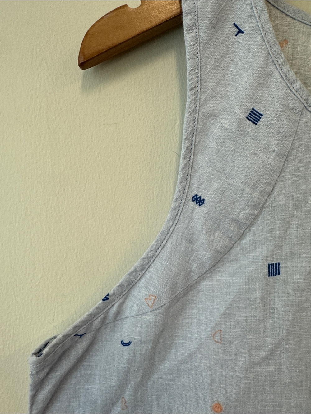 REI Light Blue Sleeveless Tank with Navy and Peach Micro Print - Picture 2 of 7